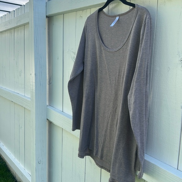 LuLaRoe Lynnae. EUC - Picture 5 of 7